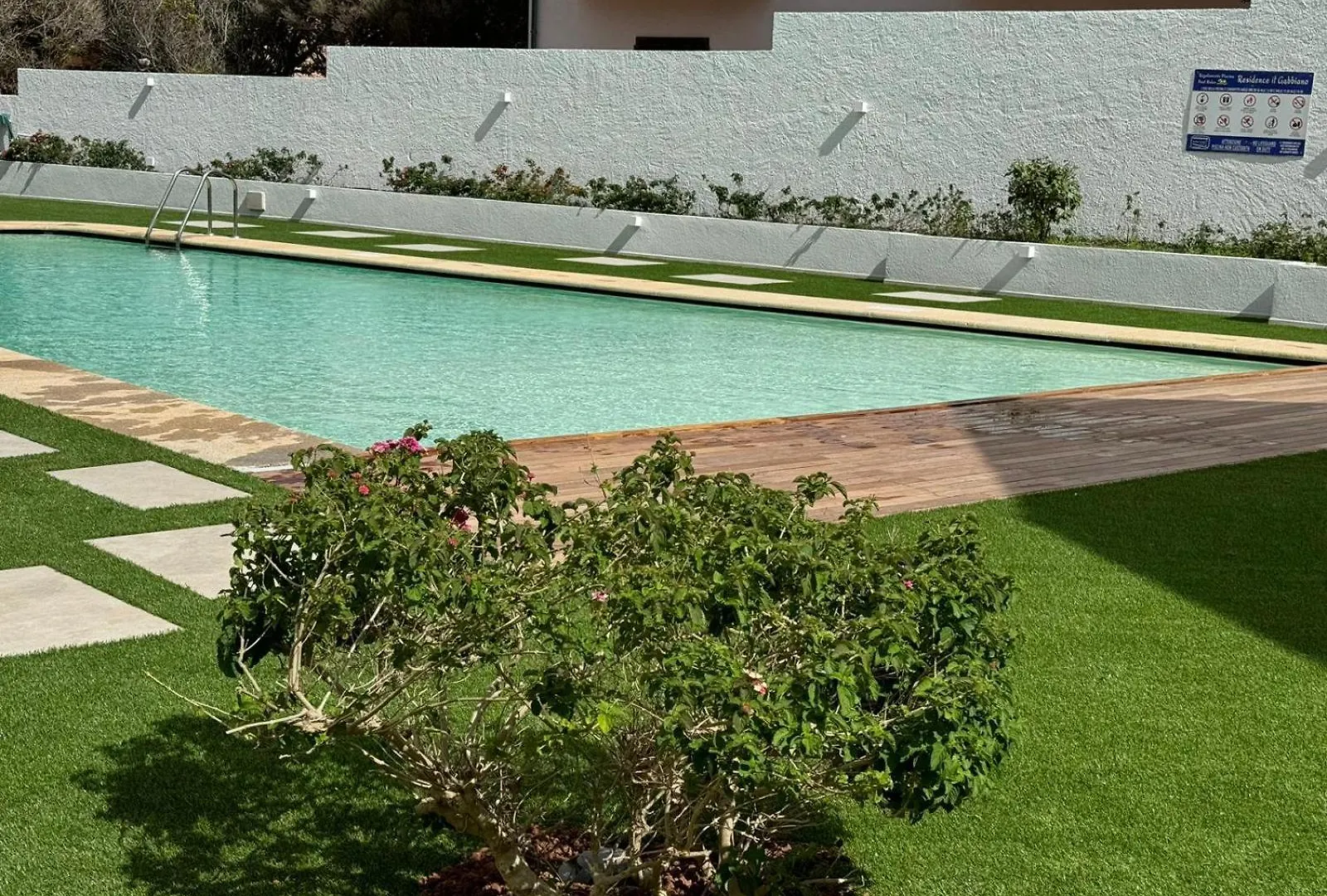 Cozy House With Garden & Pool Διαμέρισμα Palau
